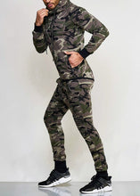 Load image into Gallery viewer, SWEAT SUIT MAN- GREEN CAMO  47006-1