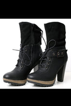 Load image into Gallery viewer, 4021-2 Shoes / boots tied - black